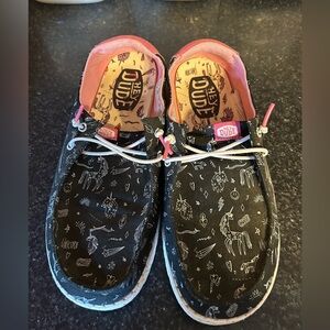 Big Girls size 5 unicorn Hey Dudes worn once